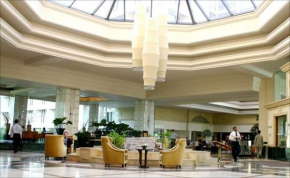 Отель Sea View Monarch Apartment located within Cinnamon Grand Hotel Complex  Коломбо